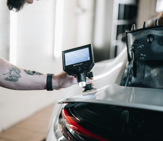 Garage Gadgets You Didn’t Know You Needed — 8 Tools That Will Change How You Work garage gadgets UK