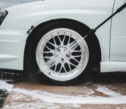 Best Pressure Washers UK 2026 — Clean Your Car, Driveway and Garage Like a Pro