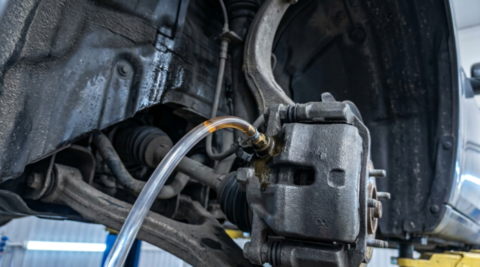Brake bleeeding image best brake bleeding kits uk